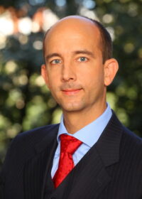 Portraitfoto FH-Dozent Mag. Michael Fürnschuß